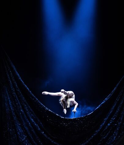 Recirquel Paradisum_2024_Performer Kateryna LARINA_photo Bálint HIRLING_27 min