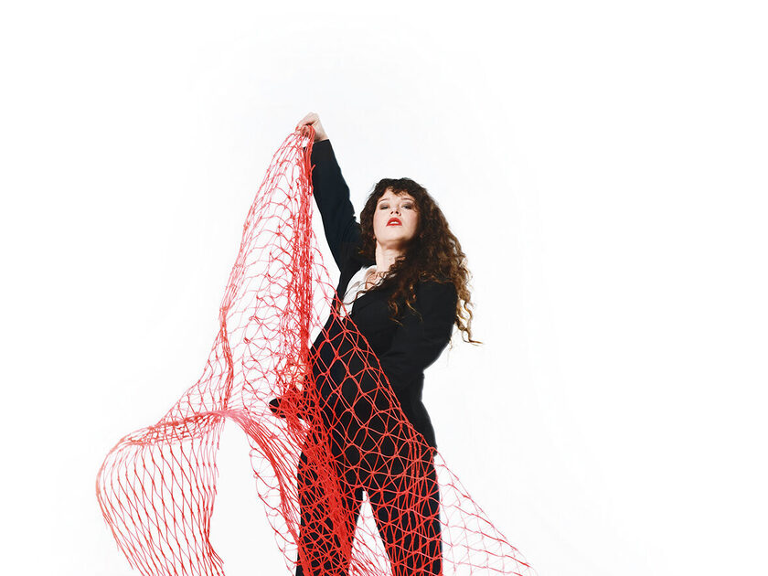 Opera Compact Carmen staand klein